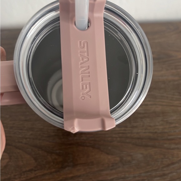 Stanley Tumbler Strawflowr - Picture 3 of 8